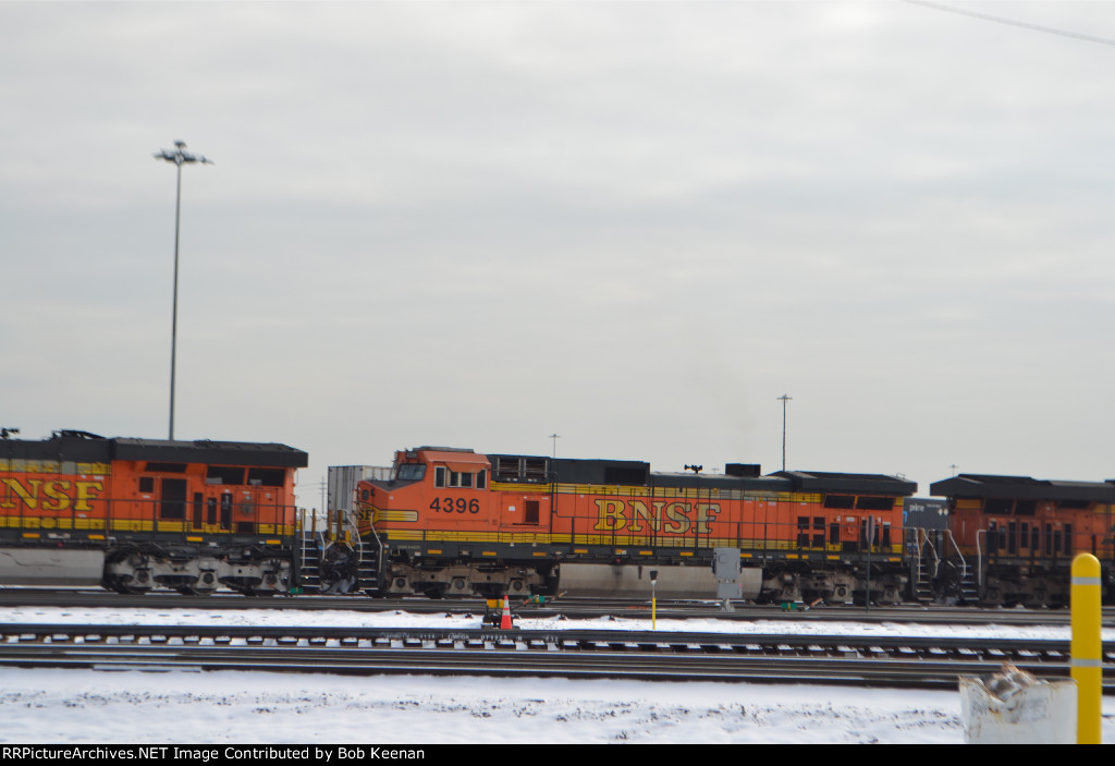 BNSF 4396